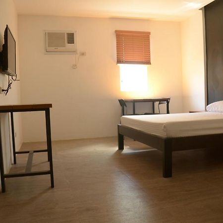 Solaris 88 Inn Tarlac City Ngoại thất bức ảnh